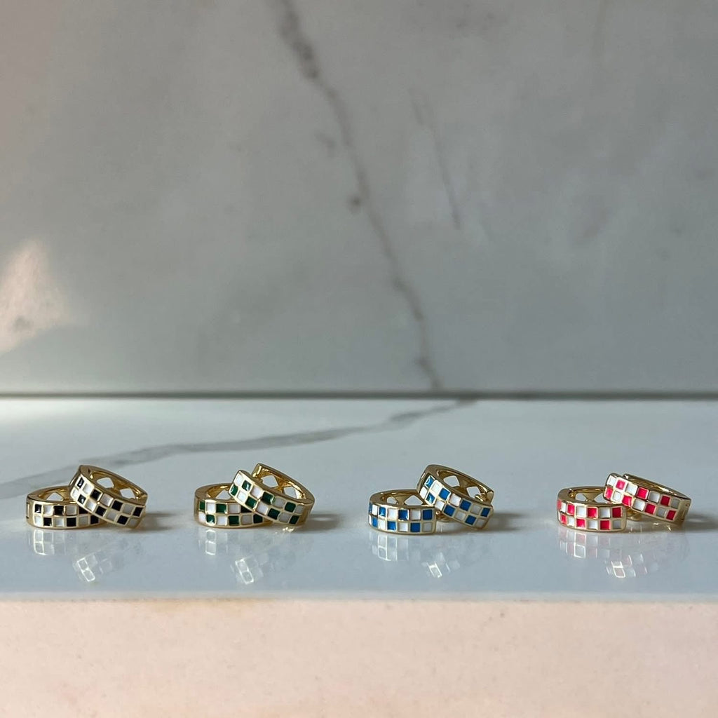 Checkered color earrings