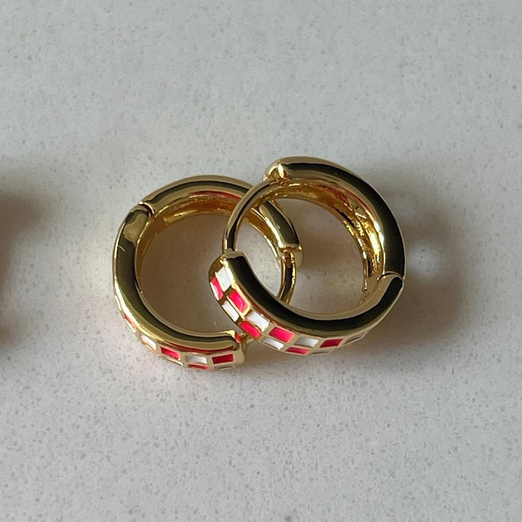 Checkered color earrings